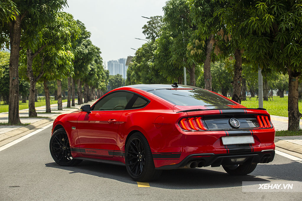 (QUICK REVIEW) Ford Mustang: Wild horse with cowboy style - cars and